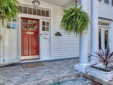 Classic Ardsley home with carriage house & garage parking on - photo 4