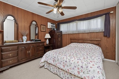 3 BD, 2 BA home on a level double lot with 100 feet of Diamond - photo 16