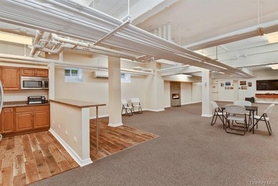 Move Right In!! This 1BR, 1BTH Is Renovated And Has Been - photo 17