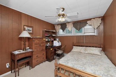 3 BD, 2 BA home on a level double lot with 100 feet of Diamond - photo 18