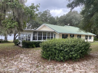Silver Sands Lake Home Sale Pending in Keystone Heights Florida