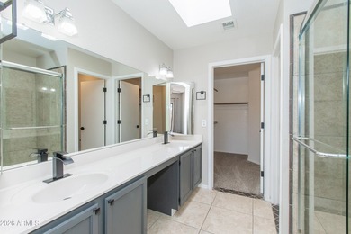 Beautifully maintained 2-bedroom plus den home in the desirable - photo 24