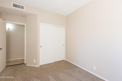 Beautifully maintained 2-bedroom plus den home in the desirable - photo 31