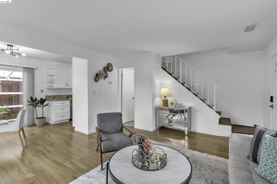 Beautiful townhouse-style, two-story condo featuring 2 bedrooms - photo 7