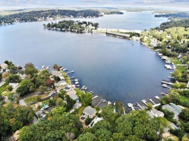 Lake Hopatcong Home For Sale in Roxbury Twp. New Jersey
