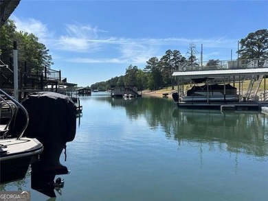 Beautiful Lake Home w/Single Slip Covered Dock with Boat Lift & - photo 6
