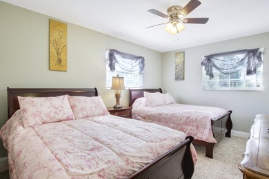 Welcome to this charming 4-bedroom, 2-bathroom home that - photo 10