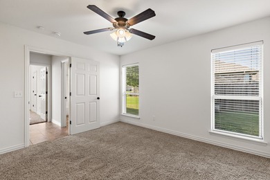 Move in ready home by RJ Wachsman with fresh interior paint - photo 21