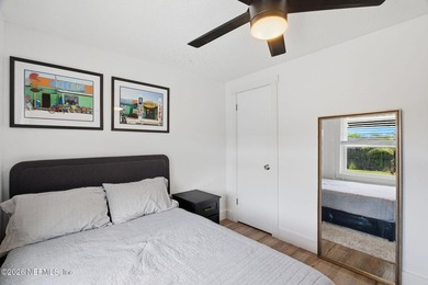 Live the Ponte Vedra Beach lifestyle in this beautifully updated - photo 30
