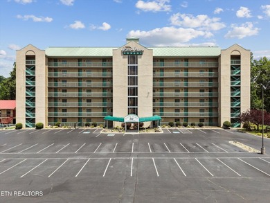 Welcome to the main attraction of East TNpletely renovated and - photo 1