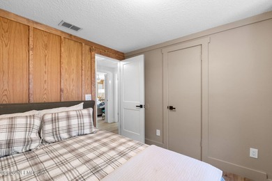 Live the Ponte Vedra Beach lifestyle in this beautifully updated - photo 36