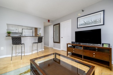 Stylish, impeccably maintained 1BR/1BA condo at The Biltmore