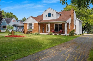 Lake Winnebago views, sandy frontage, and level access to the - photo 49