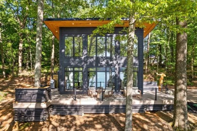 Lake Barkley Home For Sale in Cadiz Kentucky