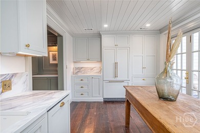 Located on a picturesque, tree-lined block between Whitaker and - photo 11