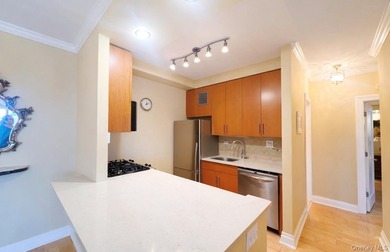 WELCOME TO TOWERS AT WATERS EDGE PENTHOUSE,WHERE LUXURY MEETS - photo 11