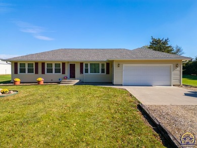 (private lake, pond, creek) Home For Sale in Berryton Kansas