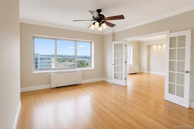 WELCOME TO TOWERS AT WATERS EDGE PENTHOUSE,WHERE LUXURY MEETS - photo 12