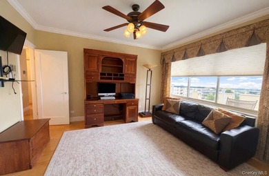 WELCOME TO TOWERS AT WATERS EDGE PENTHOUSE,WHERE LUXURY MEETS - photo 18