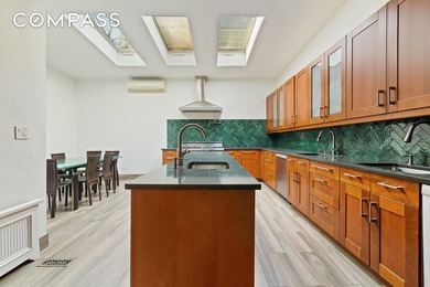 Built by acclaimed architect Benjamin Driesler in 1903, 700 E - photo 8
