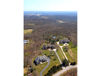 10 Acres in a Prime NWA Location, Endless Potential. Rare - photo 2