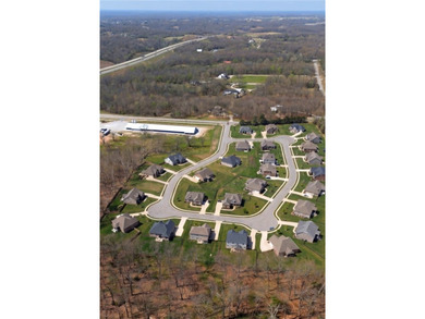 10 Acres in a Prime NWA Location, Endless Potential. Rare - photo 3
