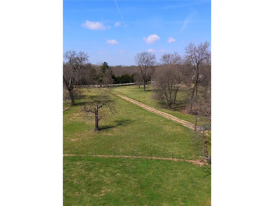 10 Acres in a Prime NWA Location, Endless Potential. Rare - photo 7