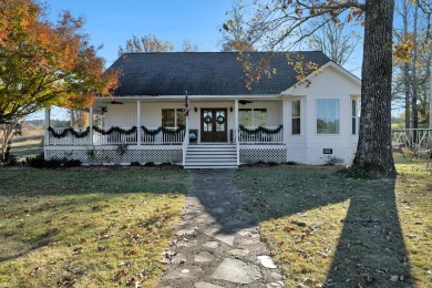 Smith Lake(Sipsey) Charming lake side home built in 1997 and - Lake Home For Sale in Double Springs, Alabama