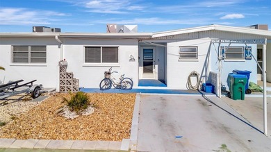 Waterfront opportunity awaits on Anna Maria Island! Discover the - photo 2