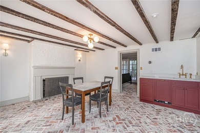Located on a picturesque, tree-lined block between Whitaker and - photo 36