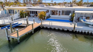 Waterfront opportunity awaits on Anna Maria Island! Discover the - photo 7