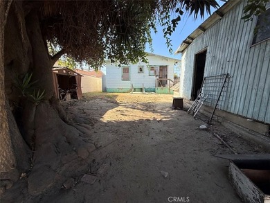 561 W 3rd St - photo 7