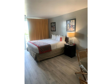 Welcome to this waterfront condominium at The Aventura Beach - photo 4