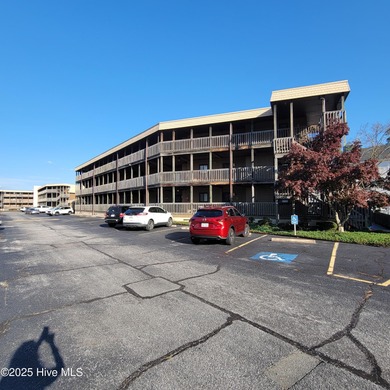 Lake Condo For Sale in Elizabethtown, North Carolina