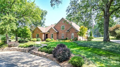 North Road Circle is a unique opportunity to live on a Salisbury - photo 2