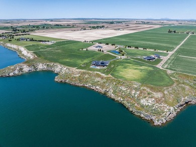 Experience elevated recreational living at Waters Edge, American - photo 40