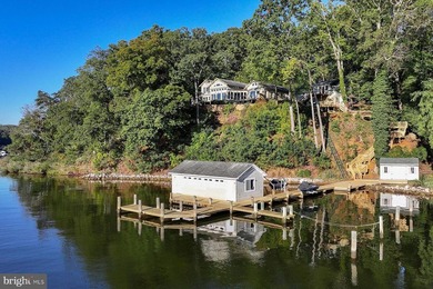Ideally situated on the banks of Luce Creek with sweeping views - photo 4
