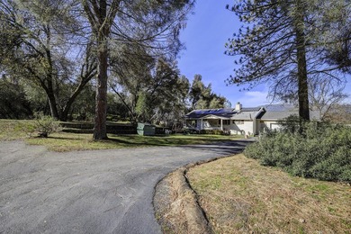 Welcome to 41324 Pamela Place, a tranquil 3-bedroom, 2-bathroom - photo 5
