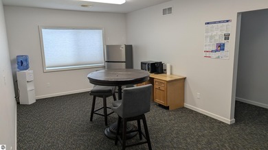 Now presenting a unique flex and self-storage investment - photo 7