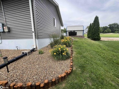 NEW PRICE ANOTHER REASON TO VIEW THIS BEAUTIFUL PROPERTY! A must - photo 22