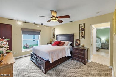 Custom Luxury Home with Unique Character. 14' Ceilings, Huge - photo 29