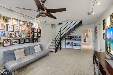Custom Luxury Home with Unique Character. 14' Ceilings, Huge - photo 31