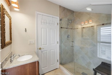 Custom Luxury Home with Unique Character. 14' Ceilings, Huge - photo 33