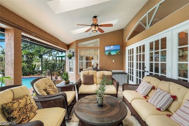 Custom Luxury Home with Unique Character. 14' Ceilings, Huge - photo 36