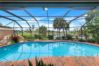 Custom Luxury Home with Unique Character. 14' Ceilings, Huge - photo 40