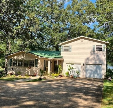 Lake Home For Sale in Fayette, Alabama