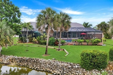 Custom Luxury Home with Unique Character. 14' Ceilings, Huge - photo 45