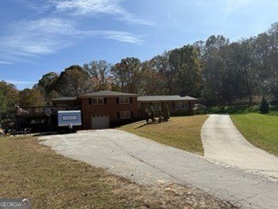 (private lake, pond, creek) Home For Sale in Mccaysville Georgia