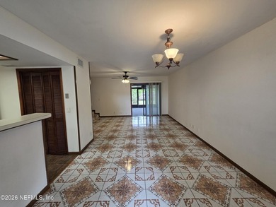 ** New Price & New Roof ** With Full Asking Price ** Townhouse - photo 3