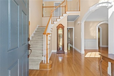 PRICE IMPROVEMENT - Welcome home to this beautifully maintained - photo 4